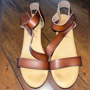 Blowfish Malibu Girls' Loverli Wedge Sandal Size 3